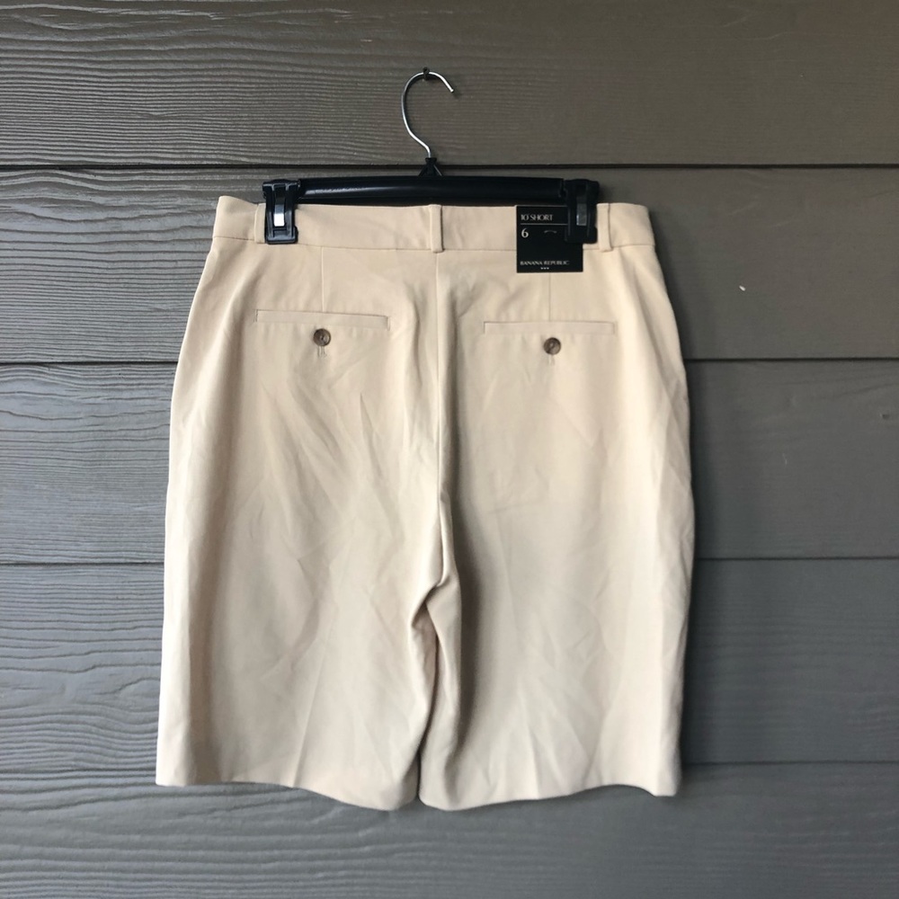 Banana republic Factory dressy 10” shorts cream Size 6 - Picture 2 of 5